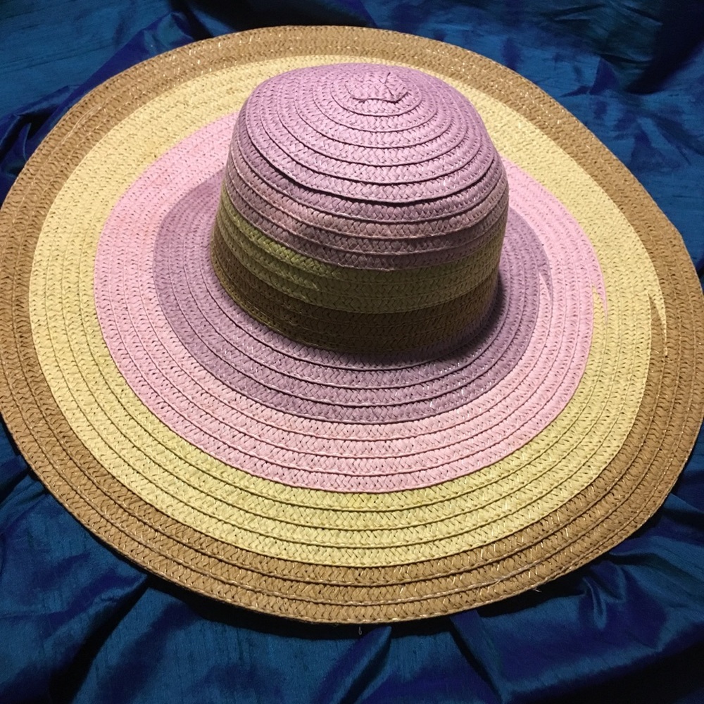 PURPLE AND TAN BANDED STRAW HAT